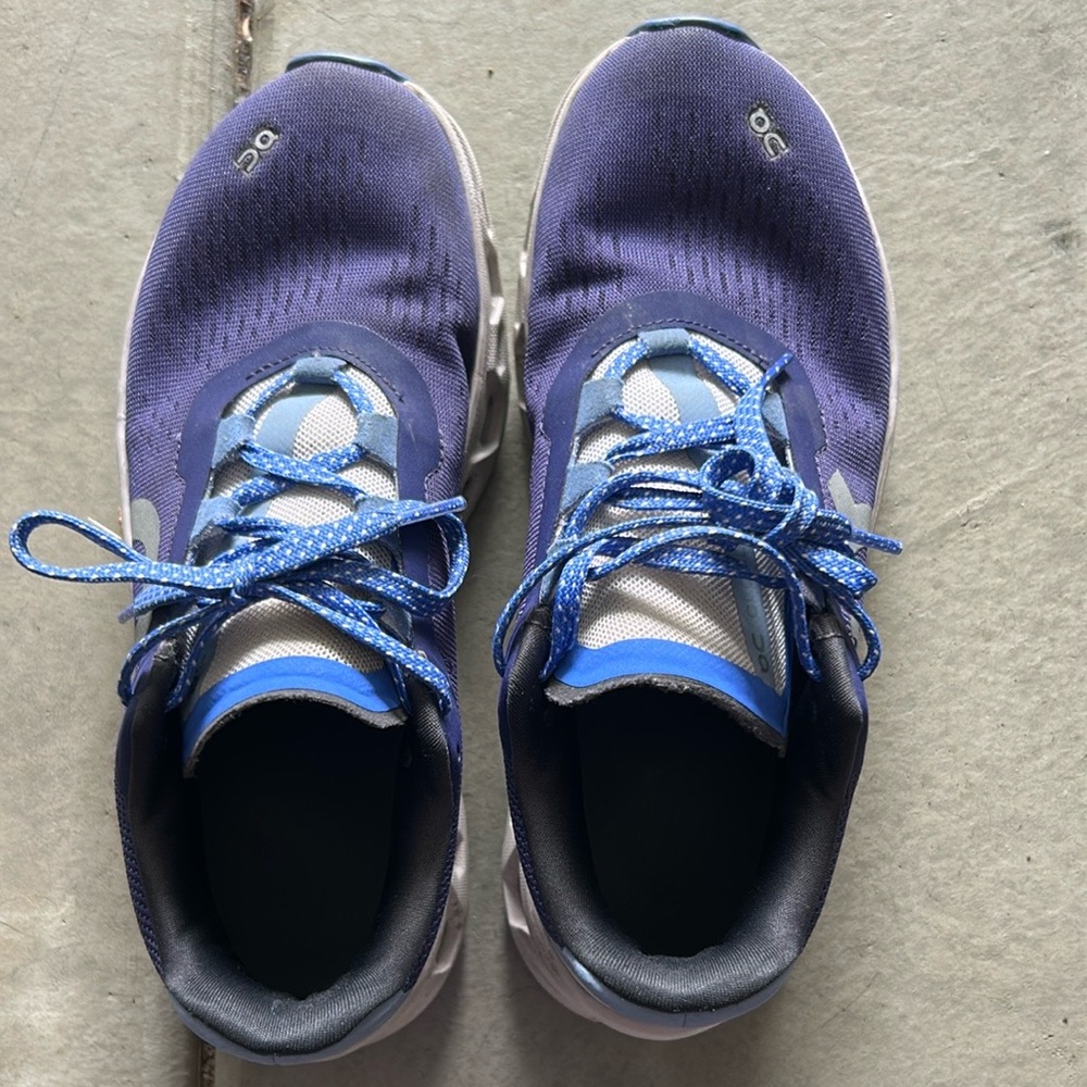 ON Cloudmonster Women’s running shoes